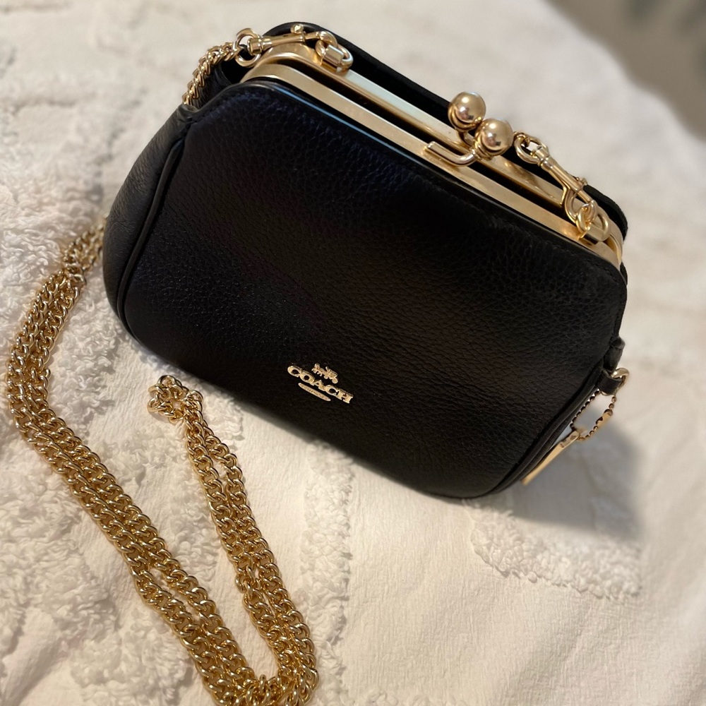 Coach Pearl Kisslock Crossbody